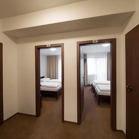 Polianka فندق 2*